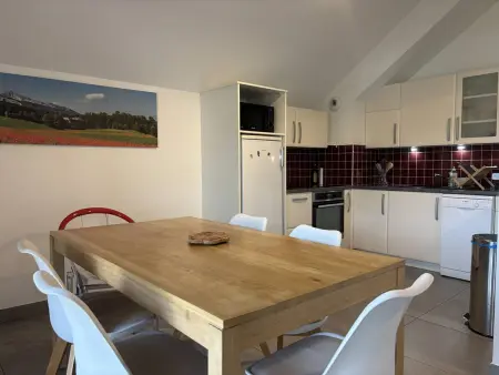 Appartement 2 chambres avec balcon abrité à Villard-de-Lans : photo 2