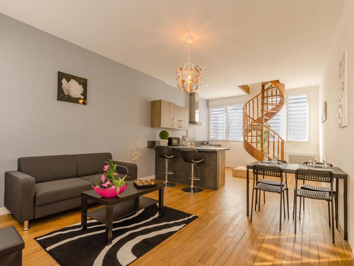 Duplex moderne au cœur de Romilly-sur-Seine - Photo 1
