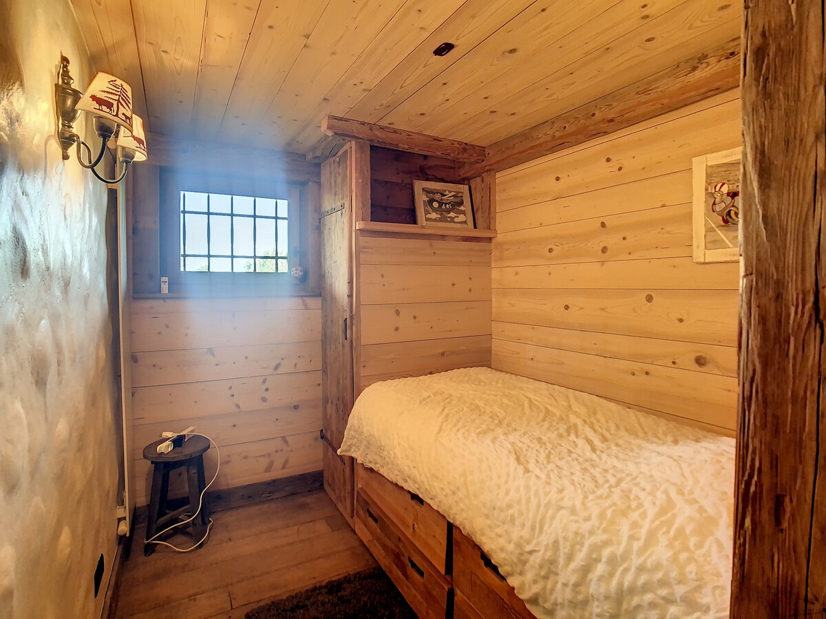 Chalet 6 pièces Combloux, vue Mont-Blanc et parking - Photo 16