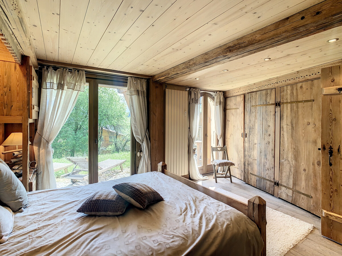Chalet 6 pièces Combloux, vue Mont-Blanc et parking - Photo 17
