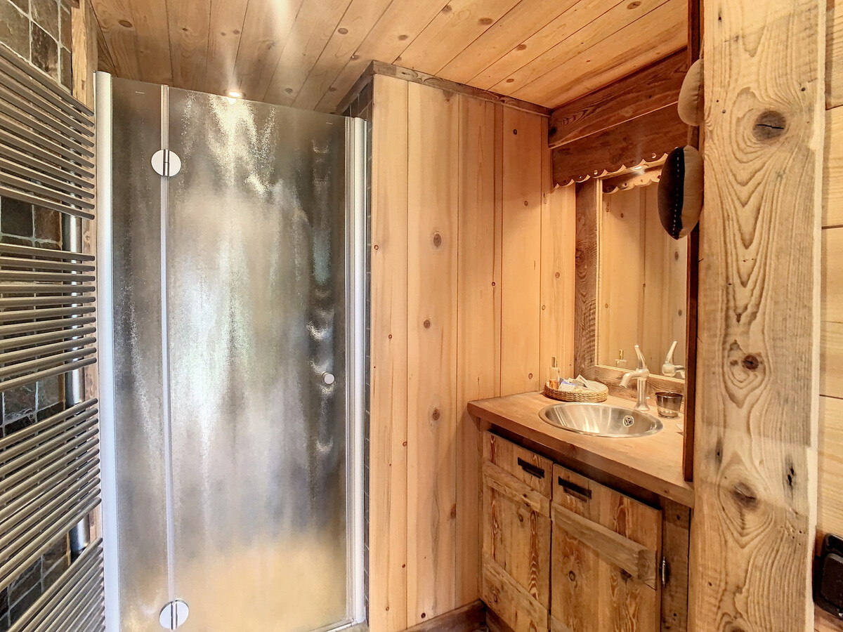 Chalet 6 pièces Combloux, vue Mont-Blanc et parking - Photo 19