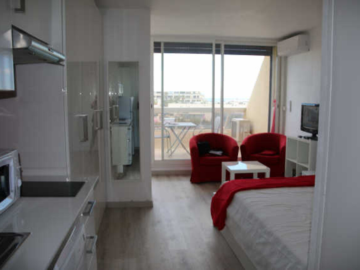 Studio climatisé 3e étage avec terrasse et parking à Cap d'Agde - Photo 5