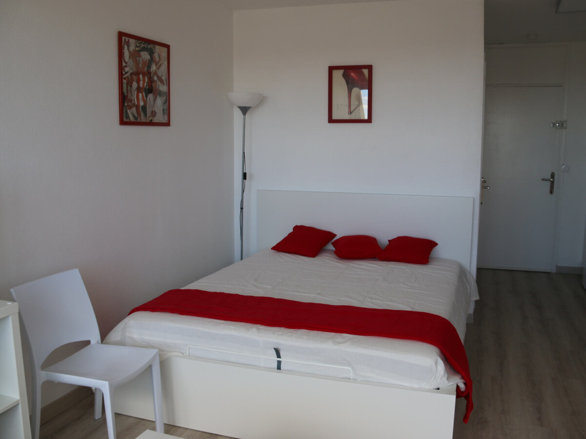 Studio climatisé 3e étage avec terrasse et parking à Cap d'Agde - Photo 6