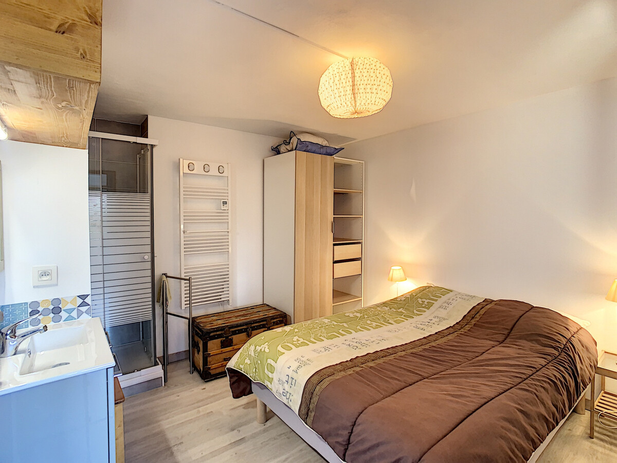 2 pièces cabine 46m² avec terrasse RDJ à Combloux - Photo 2