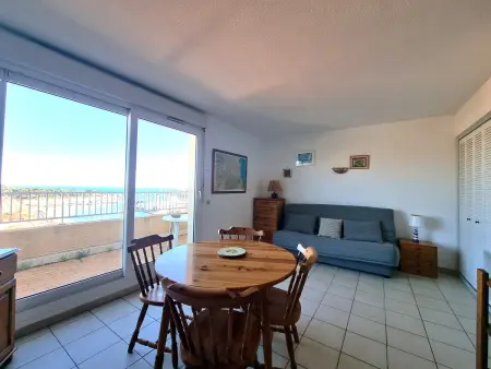 Studio cabine 4 pers. avec terrasse vue port à Port-Vendres : photo 4