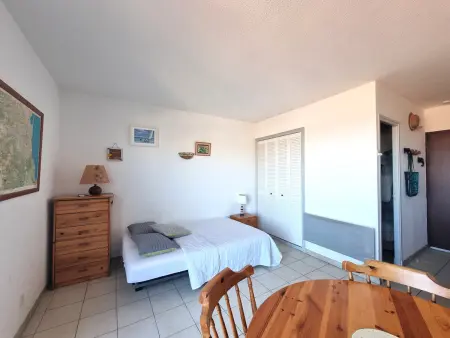 Studio cabine 4 pers. avec terrasse vue port à Port-Vendres : photo 8