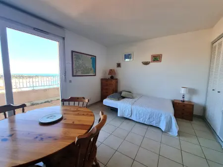 Studio cabine 4 pers. avec terrasse vue port à Port-Vendres : photo 9