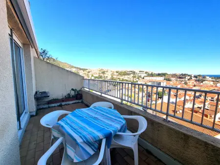 Studio cabine 4 pers. avec terrasse vue port à Port-Vendres : photo 15