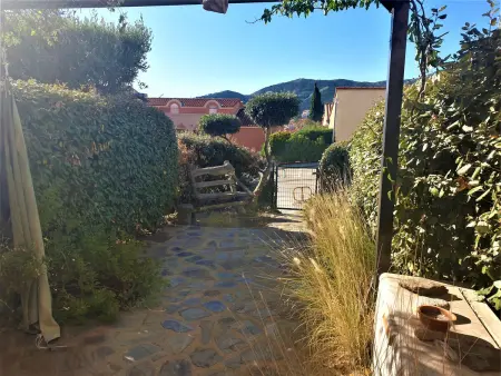 Appartement T2 rez-de-jardin à 300 m de la plage : photo 5