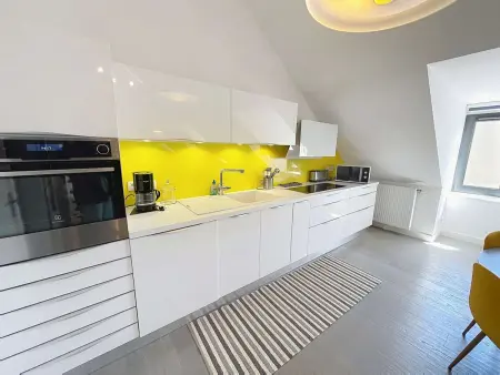 Duplex de standing en centre-ville avec parking, proche port et plage - Photo 2