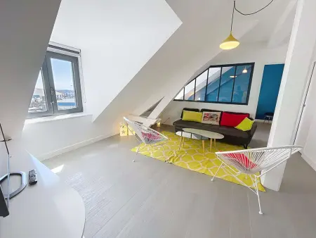Duplex de standing en centre-ville avec parking, proche port et plage - Photo 6