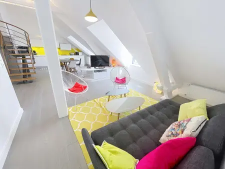 Duplex de standing en centre-ville avec parking, proche port et plage - Photo 7