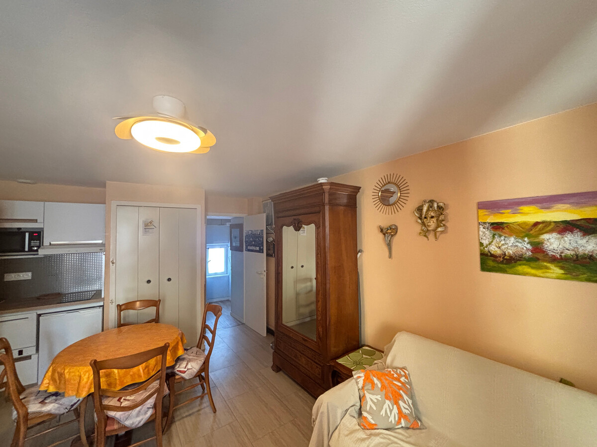 Studio 50m plage, centre-ville Les Sables-d'Olonne - Photo 2