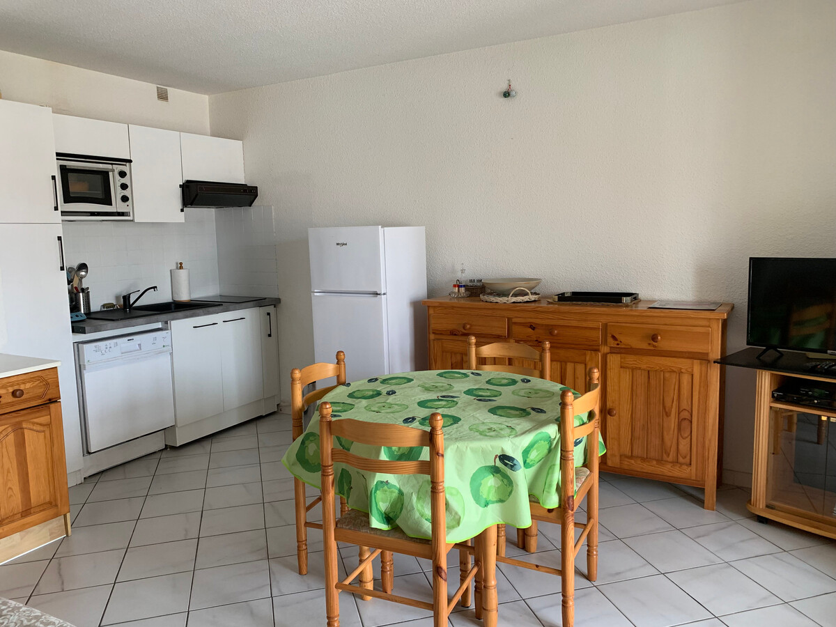 T2 à 2 pas de la plage avec 2 terrasses et parking - Photo 1