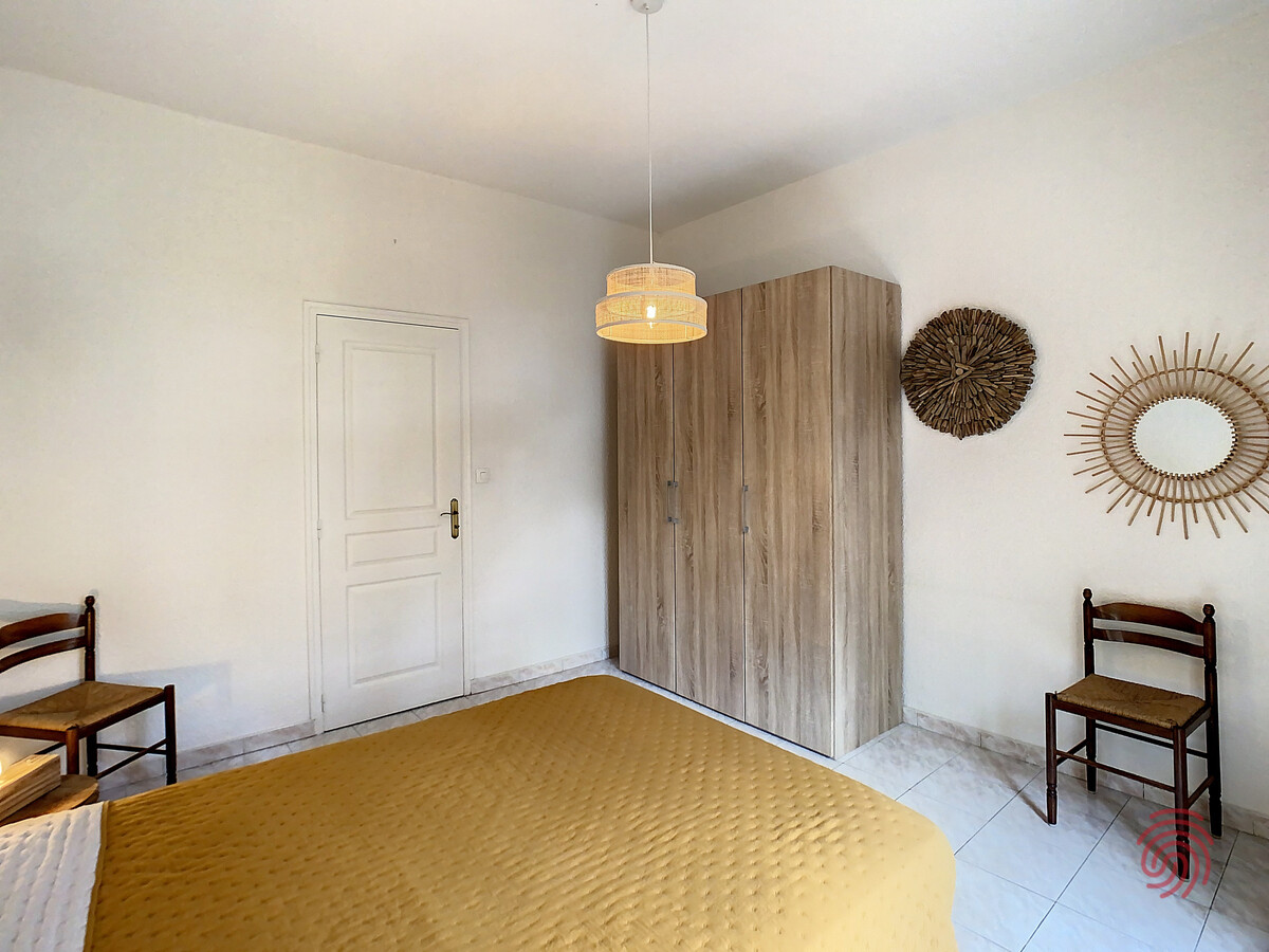 F3 78 m² à 50m des Thermes et centre-ville - Photo 7