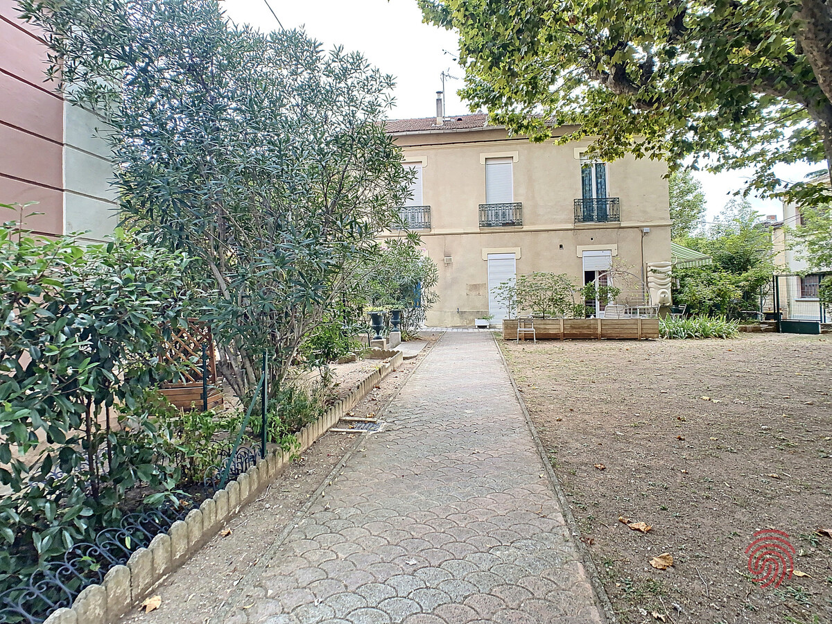 F3 78 m² à 50m des Thermes et centre-ville - Photo 17