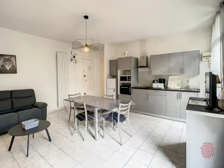 Location appartement à Lamalou les Bains, Charmant F3 avec Wi-Fi, animaux acceptés, proche thermes - Lamalou-les-Bains