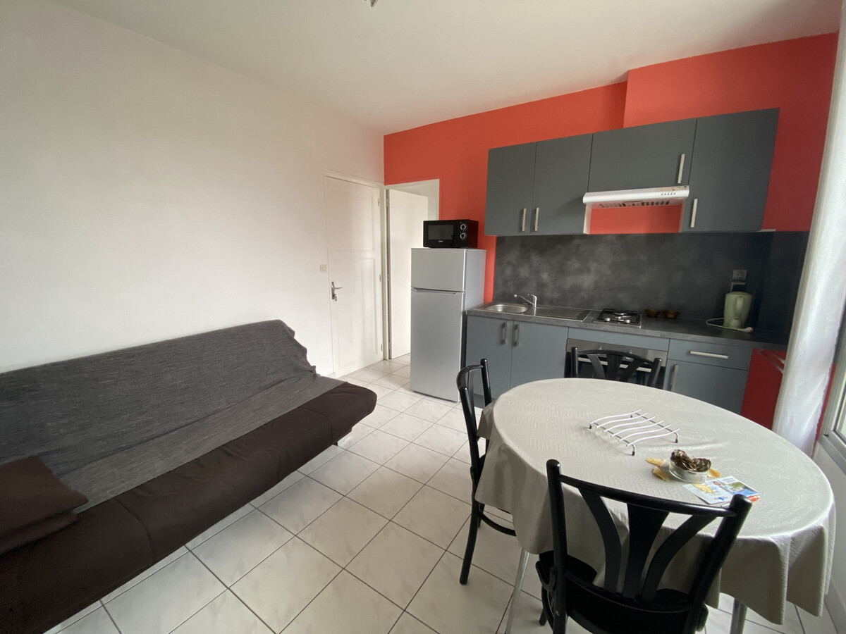 T2 centre-ville La Roche-Posay, 700m des Thermes - Photo 2