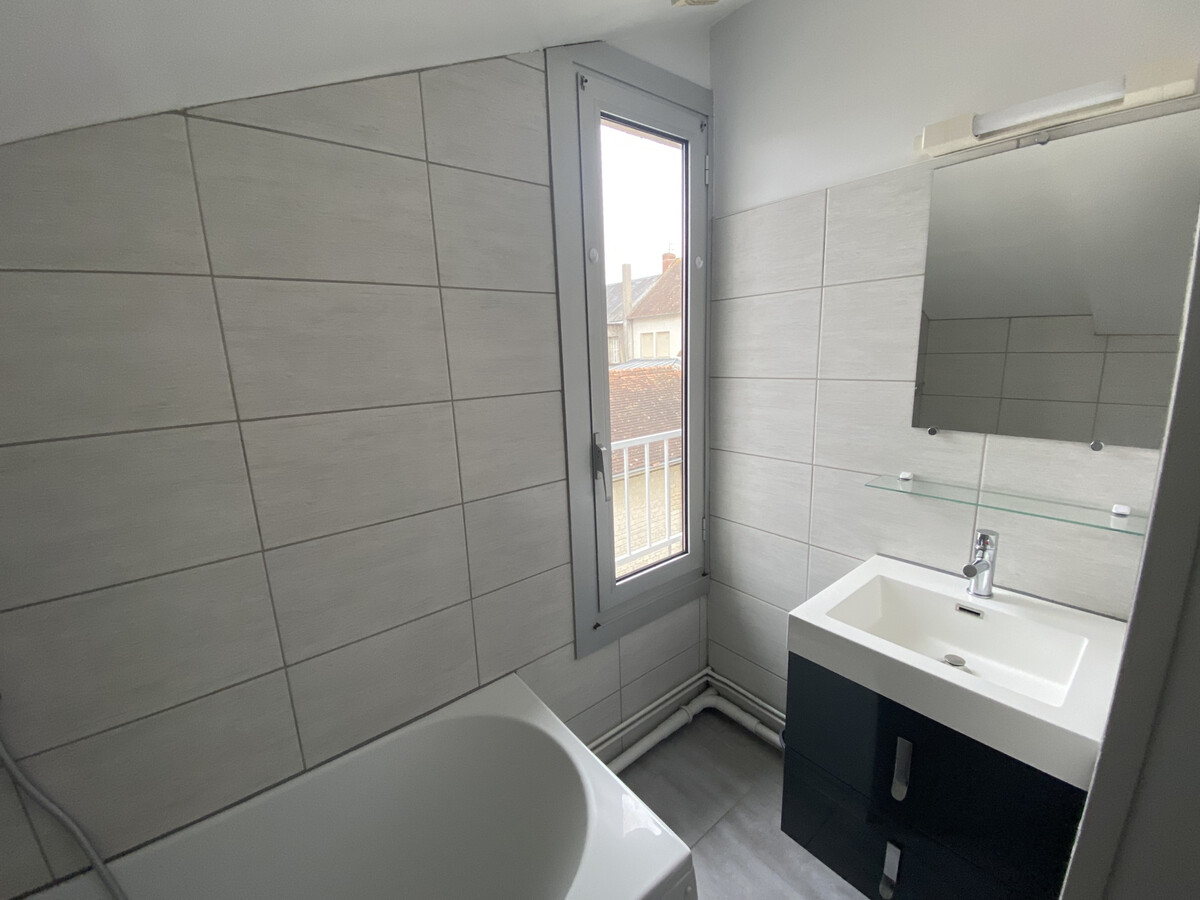 Studio centre-ville La Roche-Posay, 700m des Thermes - Photo 8