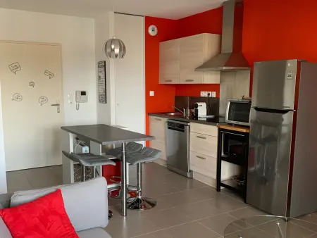 Location appartement à Biscarrosse, Appartement Moderne Centre-Ville Biscarrosse - Plage à Proximité - 4 Pers - WiFi et Parking Inclus