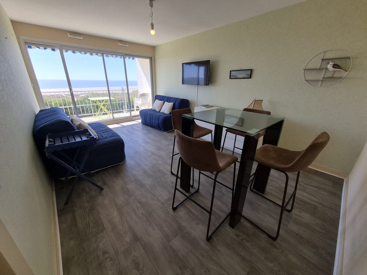 T2 rénové vue mer, balcon 10m², parking - Saint-Brevin - Photo 3