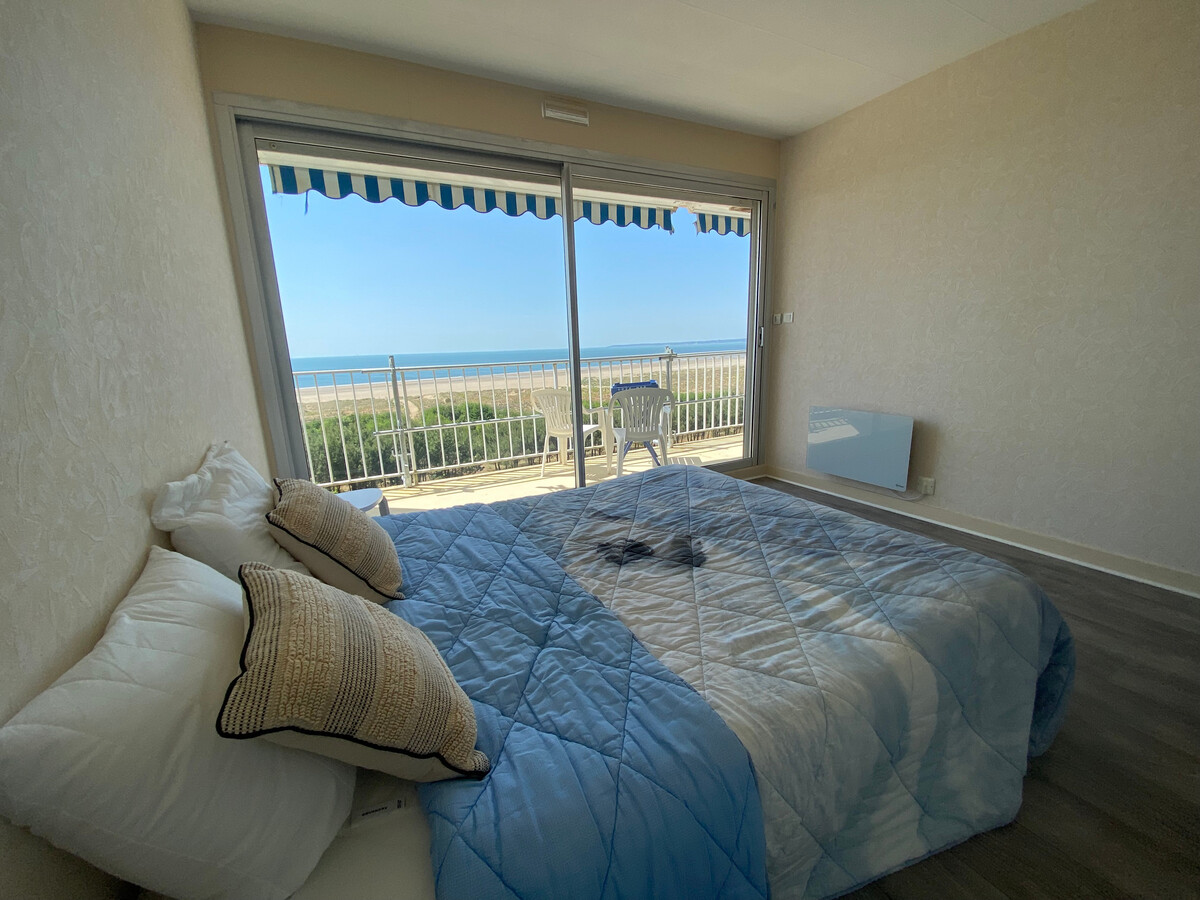 T2 rénové vue mer, balcon 10m², parking - Saint-Brevin - Photo 7