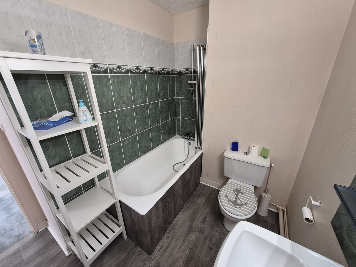 T2 rénové vue mer, balcon 10m², parking - Saint-Brevin - Photo 20