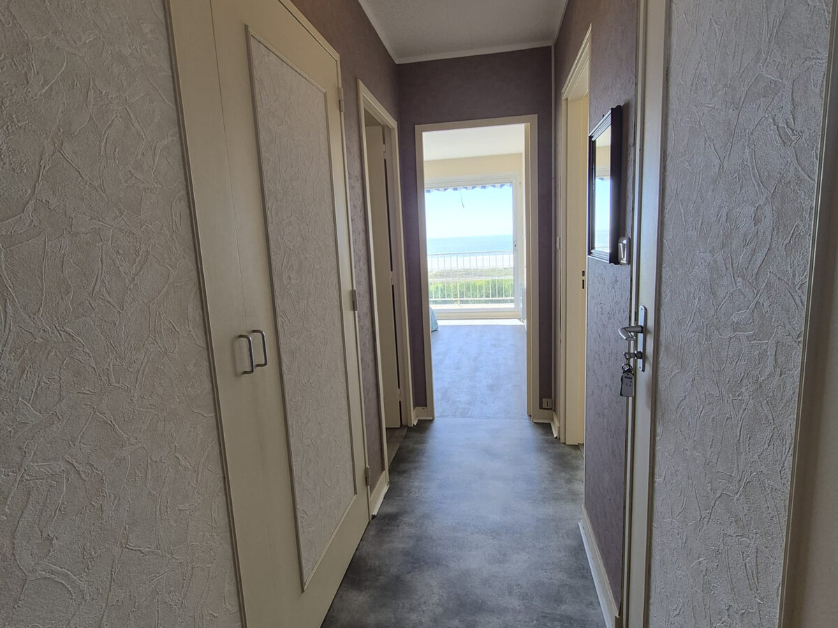T2 rénové vue mer, balcon 10m², parking - Saint-Brevin - Photo 21