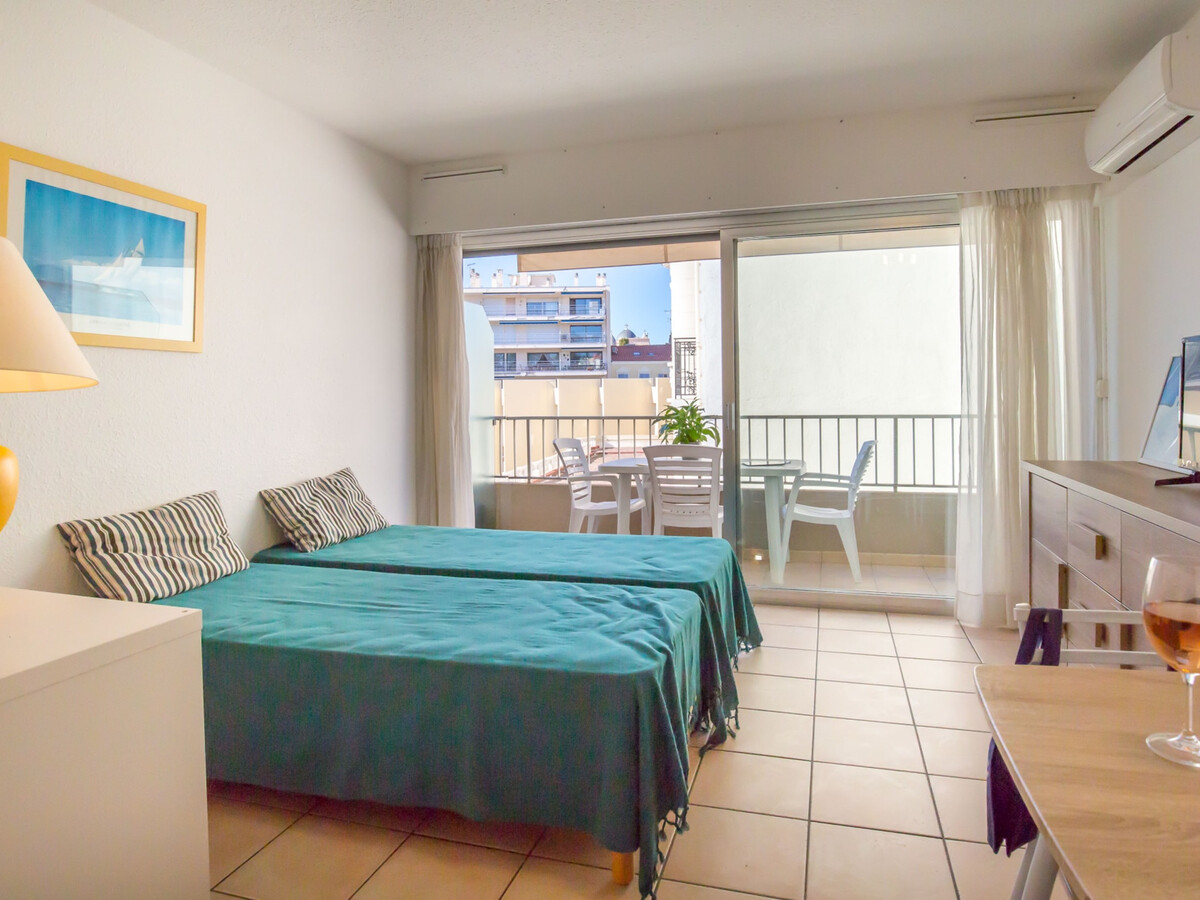 Studio climatisé vue mer - 50m plage Saint-Raphaël - Photo 2