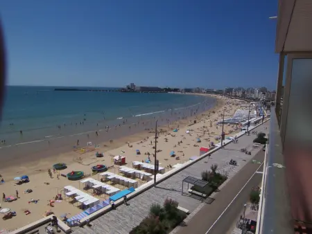 Studio face mer avec balcon, proche commerces et plage - Photo 1