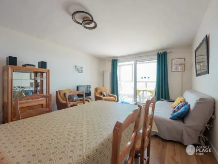 Appartement 66m² rénové, 1 chambre, vue mer, 4ème étage, fibre, 3 étoiles - Photo 3