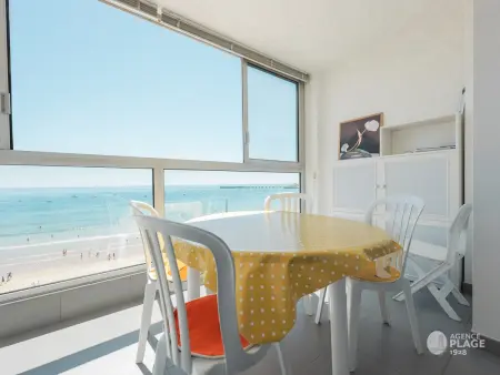 Appartement 66m² rénové, 1 chambre, vue mer, 4ème étage, fibre, 3 étoiles - Photo 7