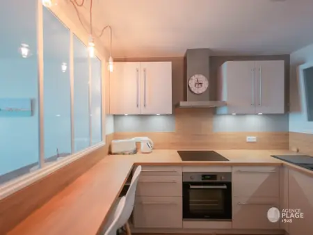 Appartement 66m² rénové, 1 chambre, vue mer, 4ème étage, fibre, 3 étoiles - Photo 11
