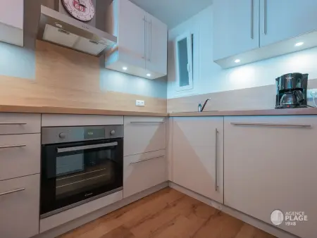 Appartement 66m² rénové, 1 chambre, vue mer, 4ème étage, fibre, 3 étoiles - Photo 12