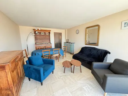 Appartement 4 pièces avec balcon face mer, proche plage et commerces, idéal famillies - Photo 4