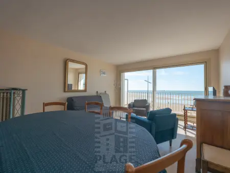 Appartement 4 pièces avec balcon face mer, proche plage et commerces, idéal famillies - Photo 29