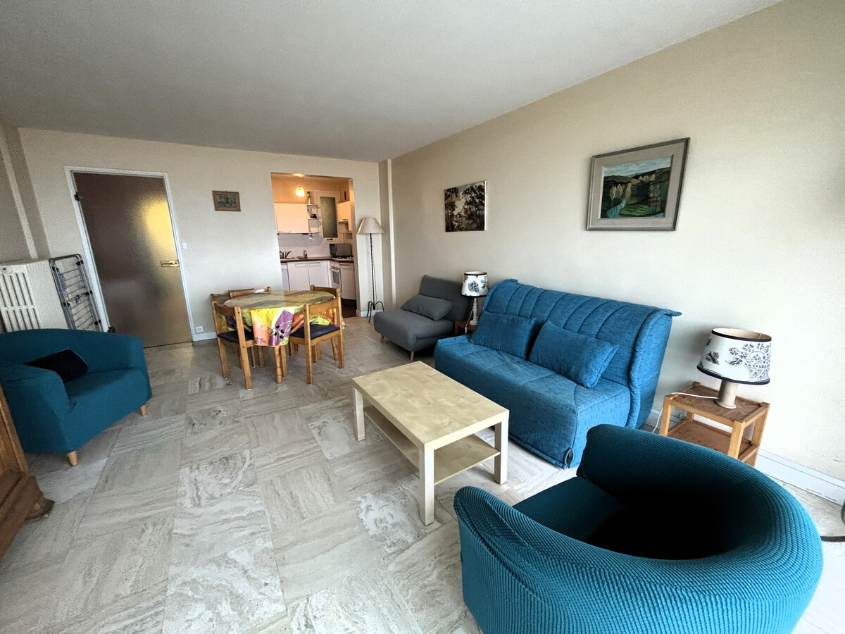 Studio face mer avec balcon plein Sud aux Sables-d'Olonne - Photo 4