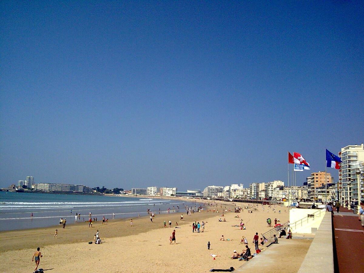 T2 mezzanine 150 m plage avec balcon et vue mer - Photo 16