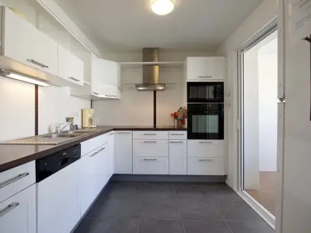 Appartement 3 chambres, garage privé, 500m de la plage : photo 6
