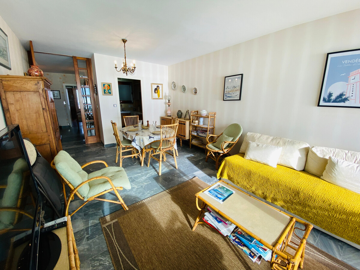 Appartement face mer 8e étage aux Sables-d'Olonne - Photo 6