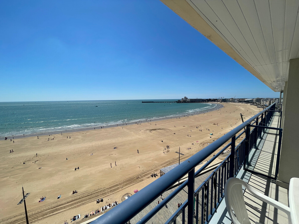 T3 face océan aux Sables-d'Olonne, 9ème étage, balcon plein sud - Photo 2
