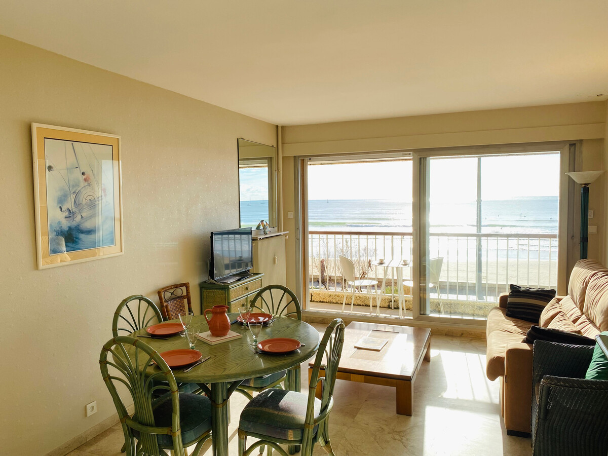 Appartement vue plage avec accès direct et garage - Photo 8