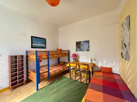 Appartement T4 face mer, proche commerces, 2 balcons, cuisine équipée, 2ème étage sans ascenseur - Photo 14