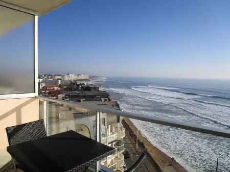 Location appartement à Les Sables d'Olonne, Studio cosy avec balcon face à la plage - Les Sables-dOlonne