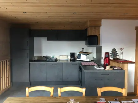 Appartement Rocher 82 m², 3 chambres, pieds des pistes au Grand-Bornand : photo 4