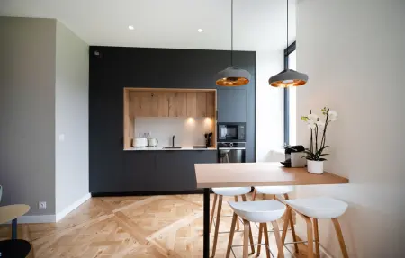 Appartement en manoir historique, parc 7 ha, vue mer : photo 3