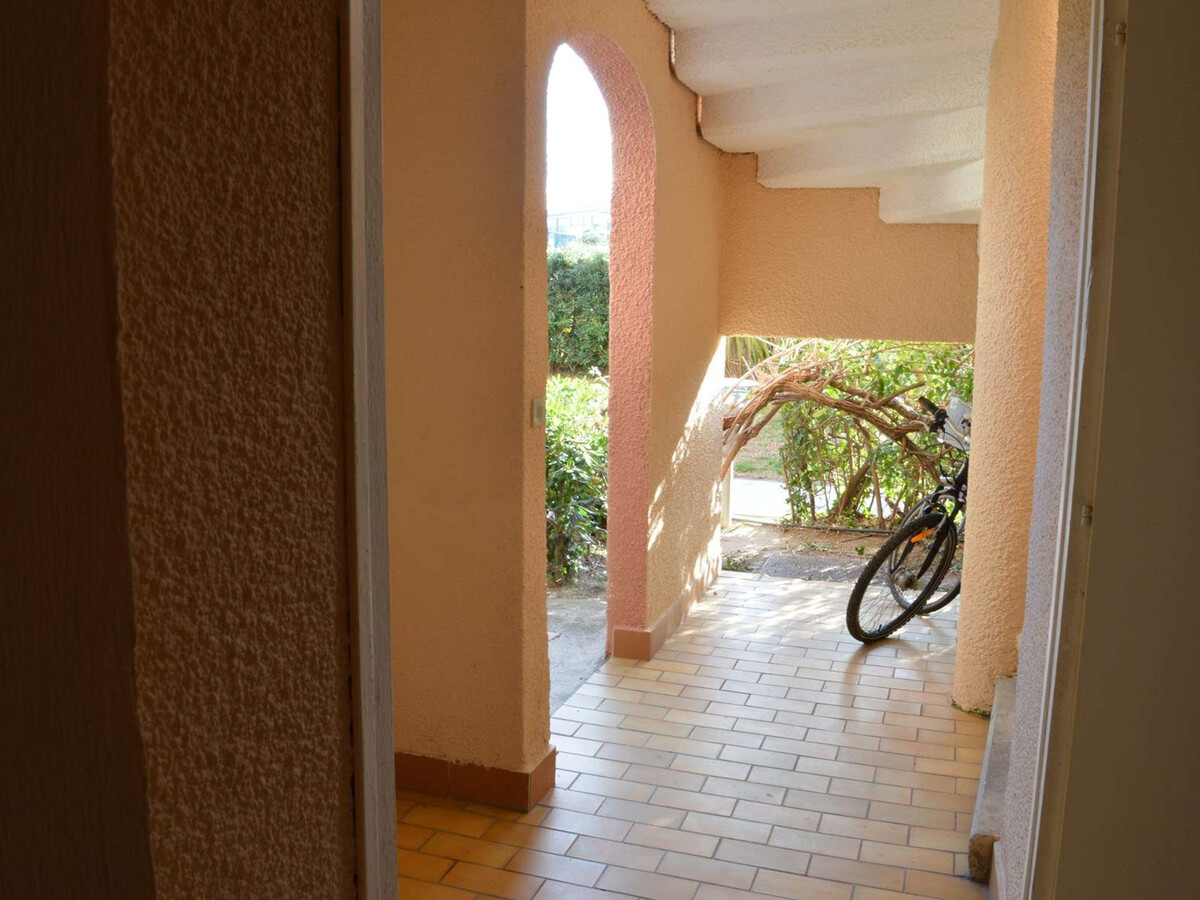 Studio cabine front de mer avec piscine et parking - Photo 10