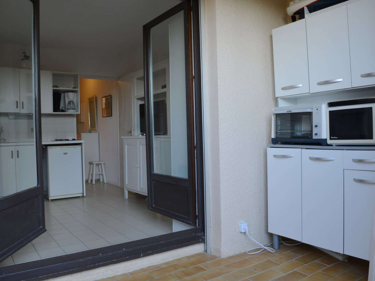 Studio cabine front de mer avec piscine et parking - Photo 13