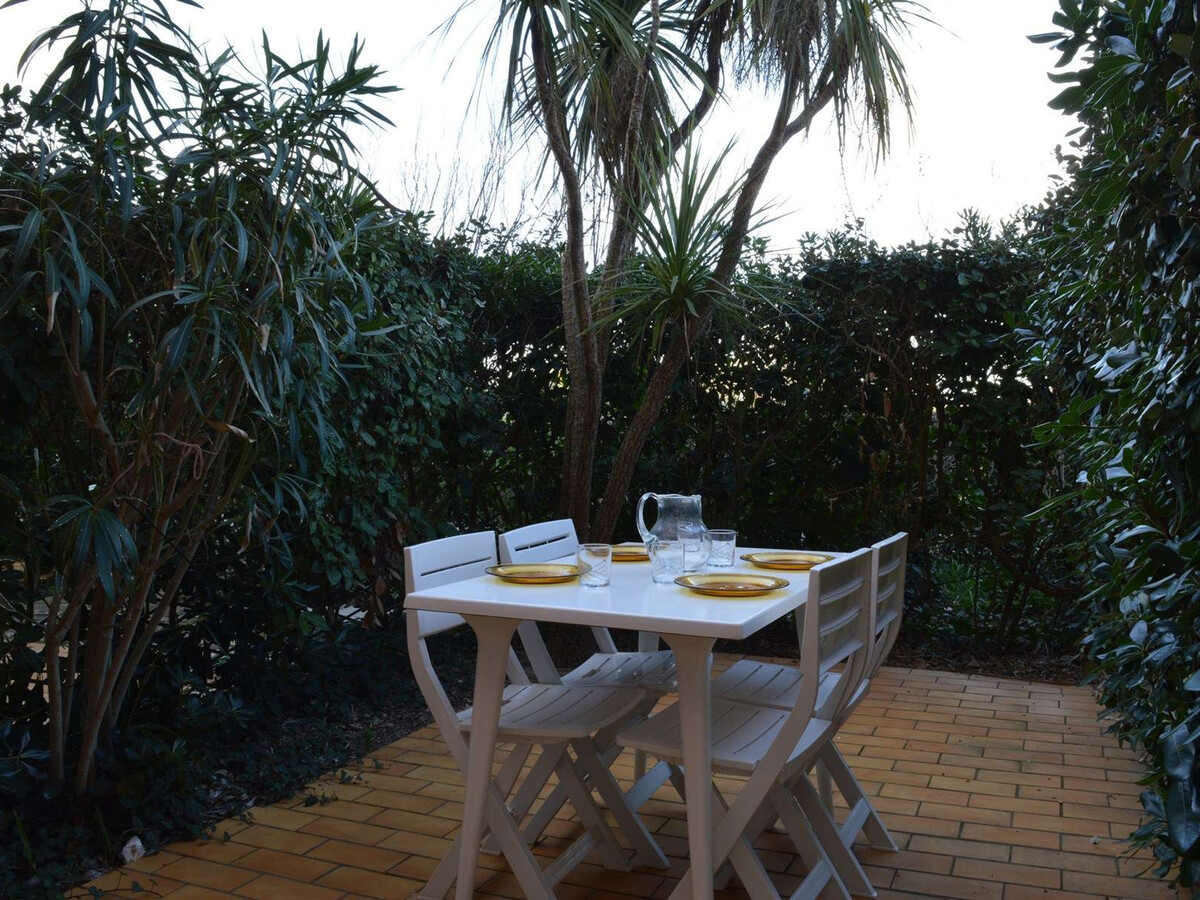 Studio cabine front de mer avec piscine et parking - Photo 14
