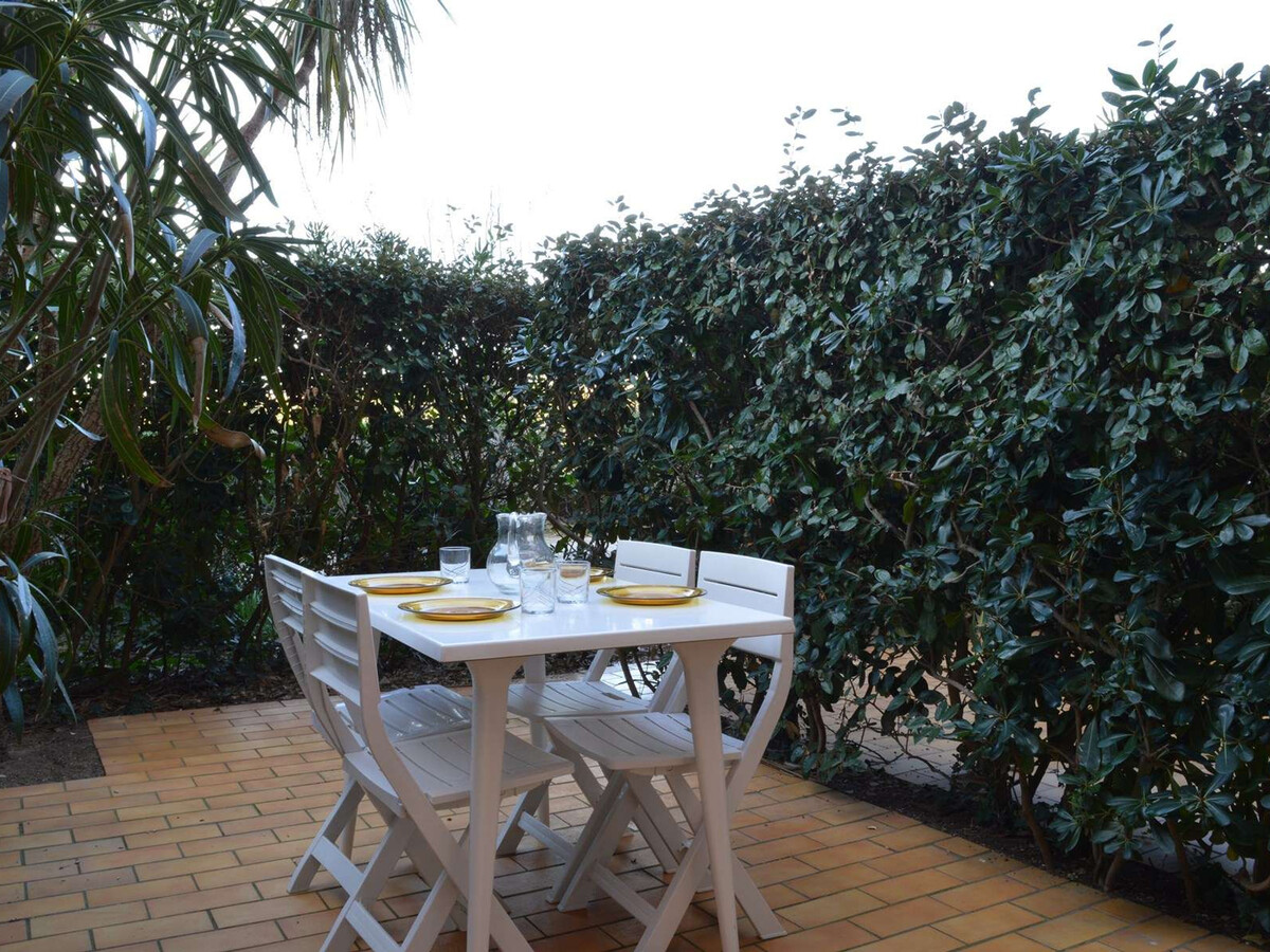 Studio cabine front de mer avec piscine et parking - Photo 15